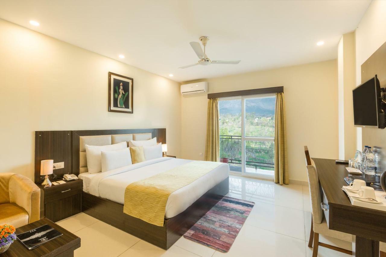 D'Polo Club & Spa Resort Dharamshala Ngoại thất bức ảnh